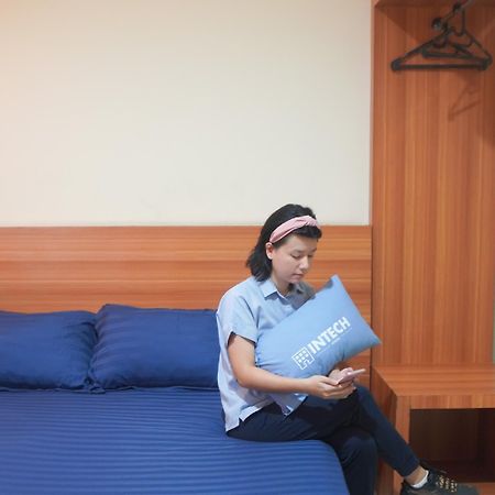 Intech Hostel Бандунг Екстериор снимка