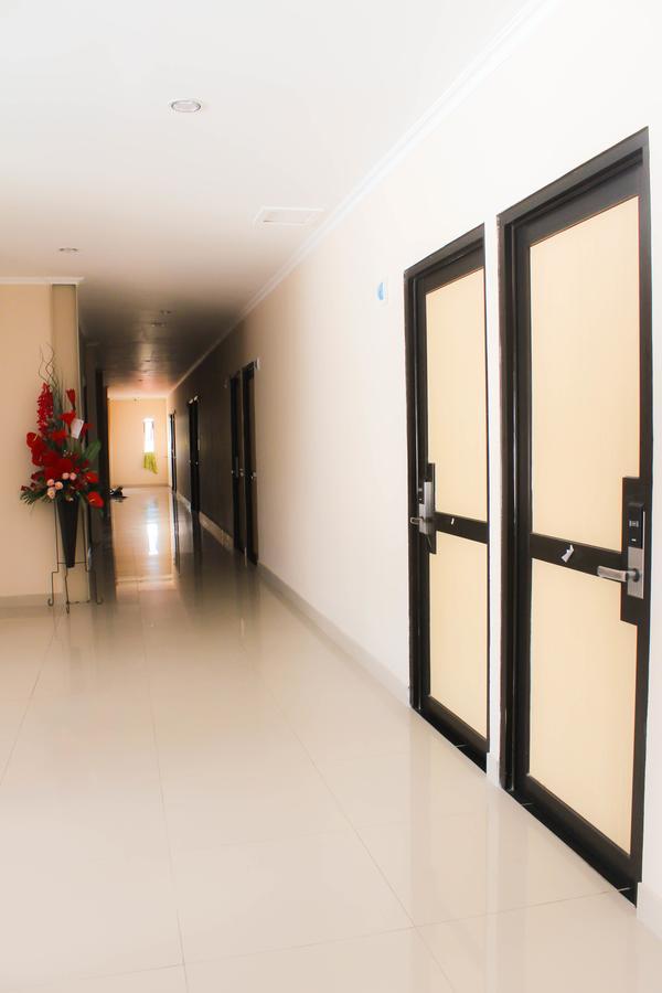 Intech Hostel Бандунг Екстериор снимка