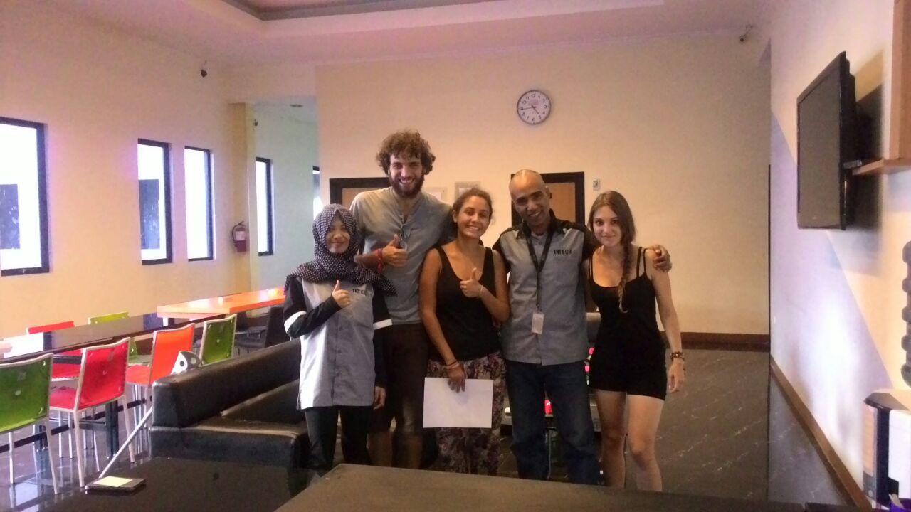 Intech Hostel Бандунг Екстериор снимка